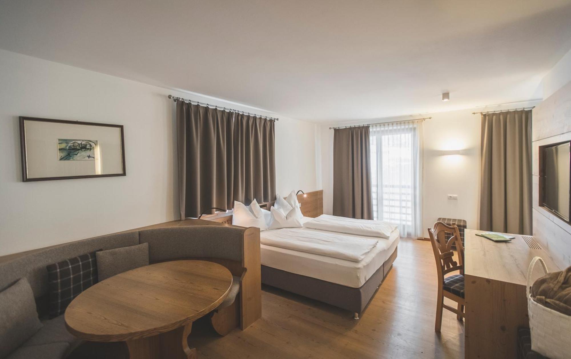Hotel Alpenhof Rasùn di Sotto Esterno foto