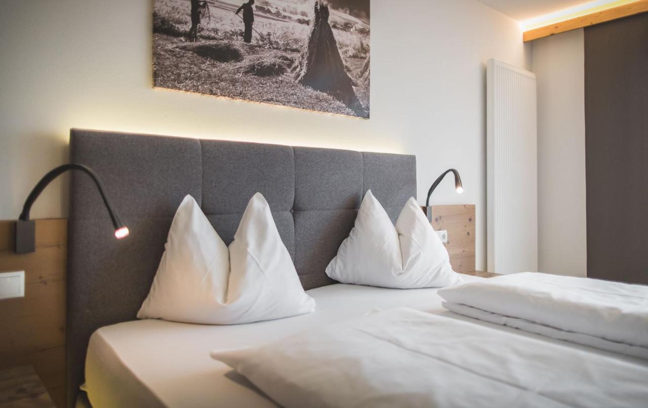 Hotel Alpenhof Rasùn di Sotto Esterno foto